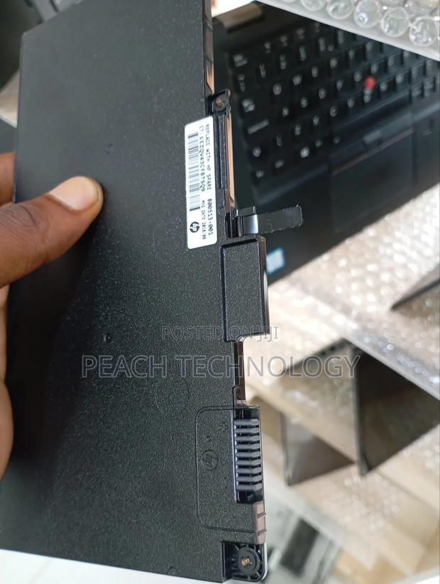 Hp Elitebook 840 G3 Replaceable Battery · Photo 7