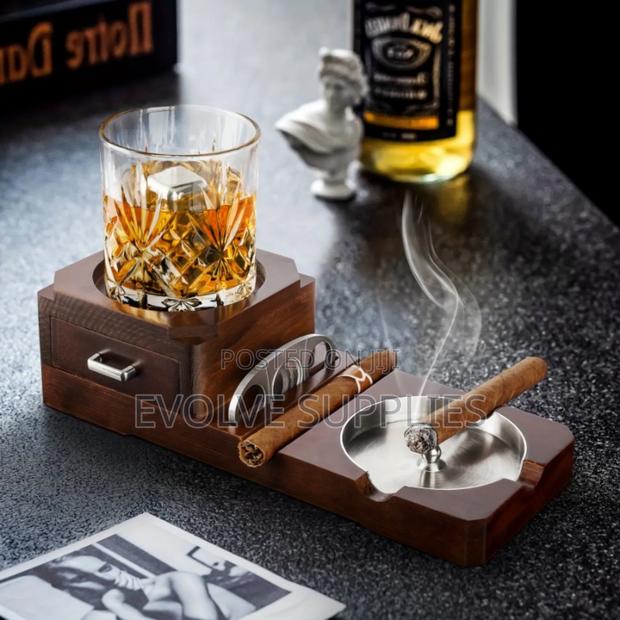 2 in 1 Cigar Ashtray and Coaster · Photo 3