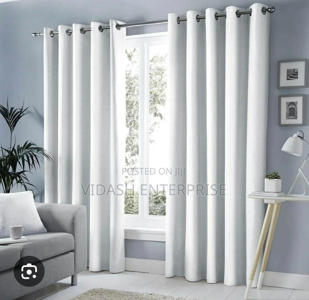 Curtainshade · Photo 1