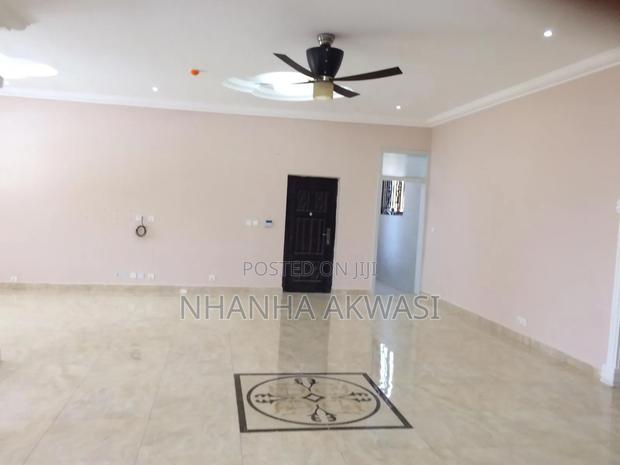 4bdrm House in Teme Community 12, Tema Metropolitan for rent · Photo 4
