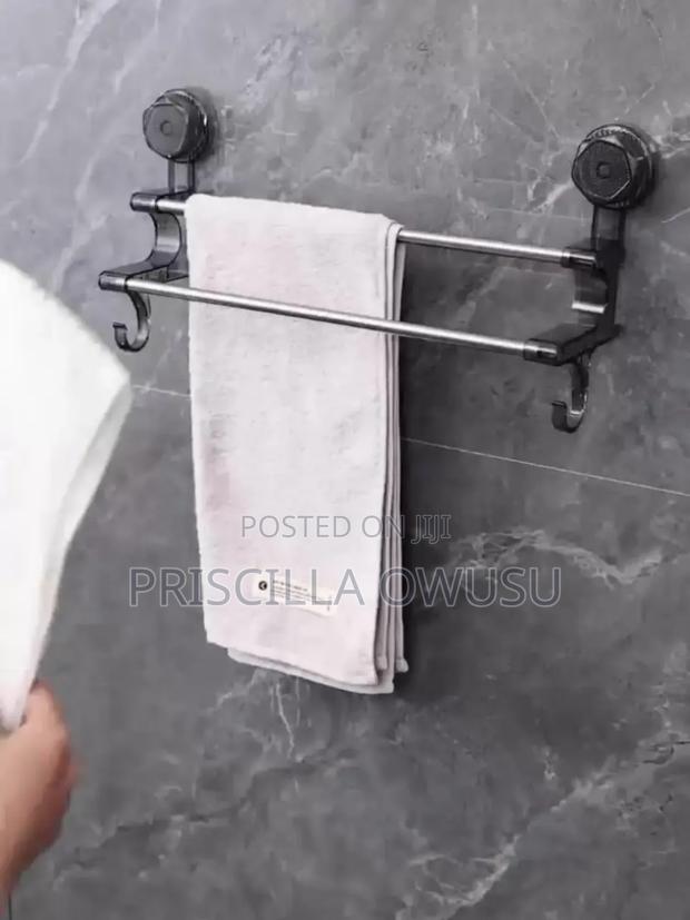 Luxury Bathroom Towel Rack With Double Rods · Photo 3