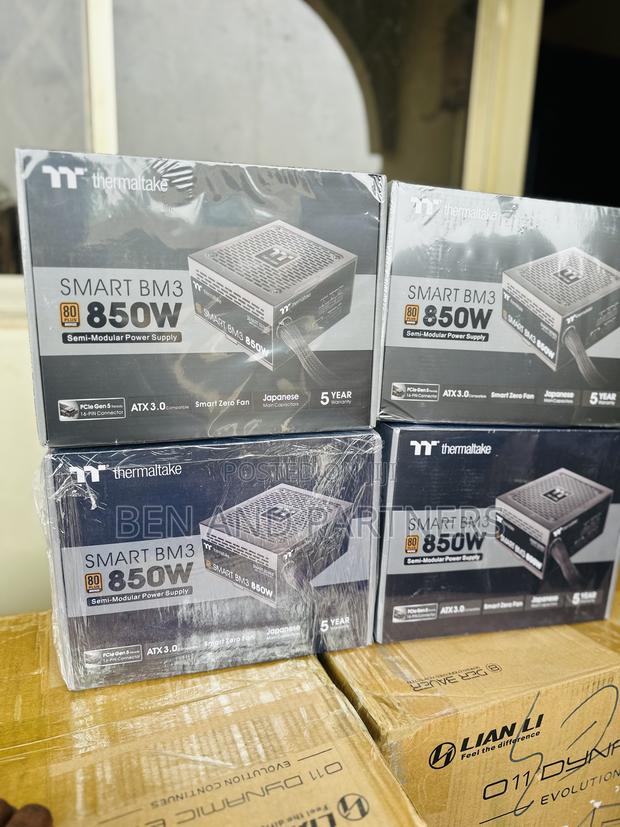 Thermaltake Smart Bm3 850w, Atx 3.0 & Pcie 5.0 Power Supply · Photo 2