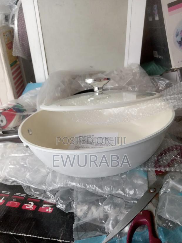 28cm Non Stick Wok With Glass Cover · Photo 4