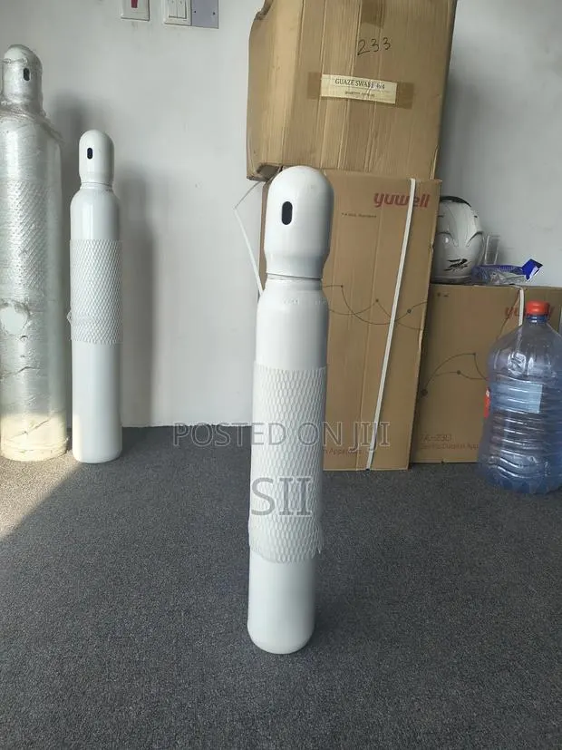Oxygen Cylinder of All Sizes · Photo 1