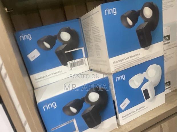 Choose Unique Ring Floodlight Cam Wired Plus 1080p Hd Vidoe · Photo 1