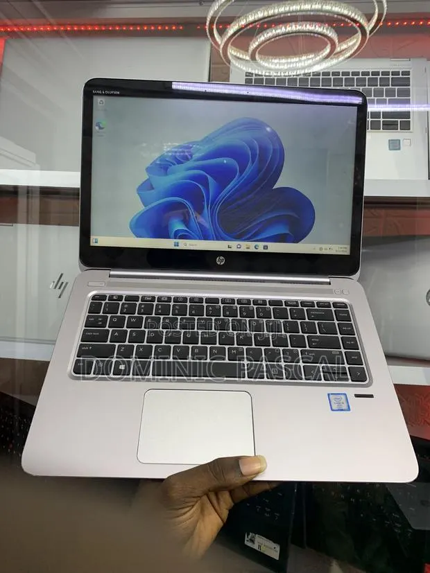 Laptop HP EliteBook 1040 G3 8GB Intel Core i7 SSD 256GB · Photo 1