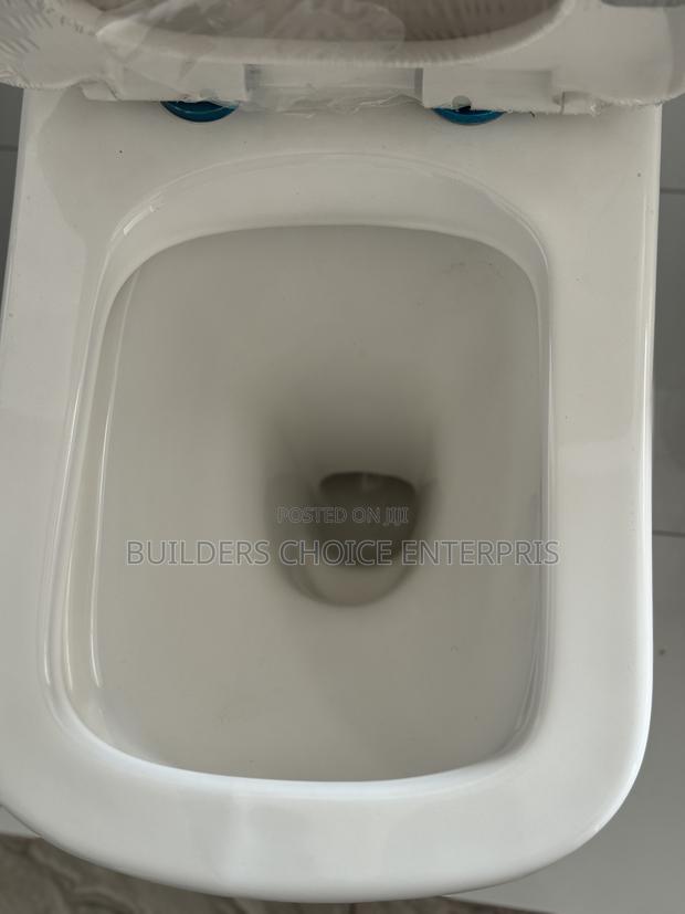 Wk Water Closet (Square ) · Photo 3