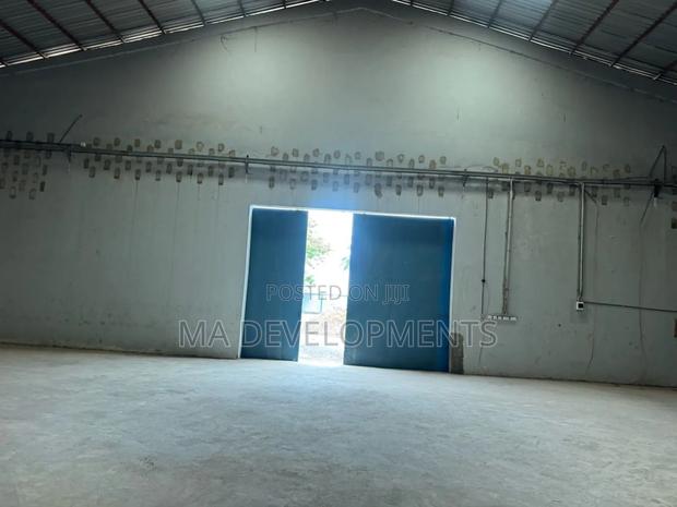 9,000 Square Meter Warehouse for Rent in Tema Industrial Area. · Photo 2