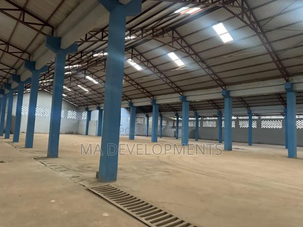 9,000 Square Meter Warehouse for Rent in Tema Industrial Area. · Photo 8