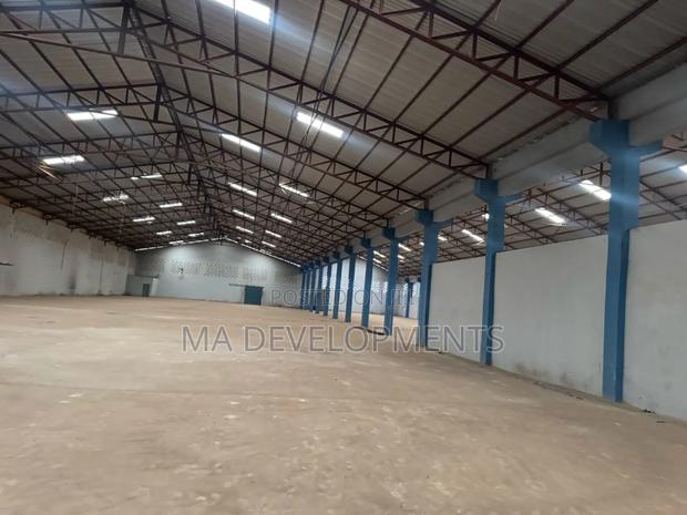 9,000 Square Meter Warehouse for Rent in Tema Industrial Area. · Photo 6