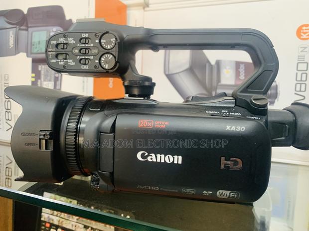 Black Canon Xa30 Camera · Photo 1