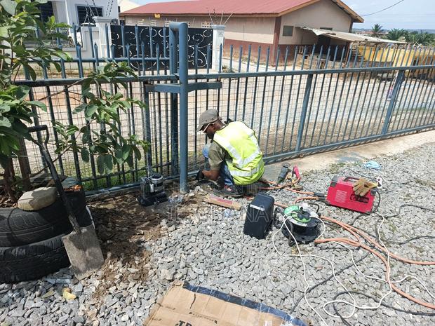 Automated Sliding Gate Installation · Photo 1