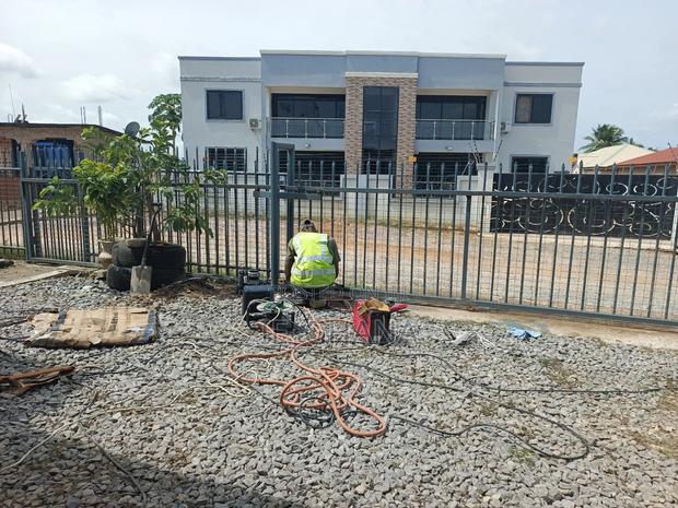 Automated Sliding Gate Installation · Photo 4