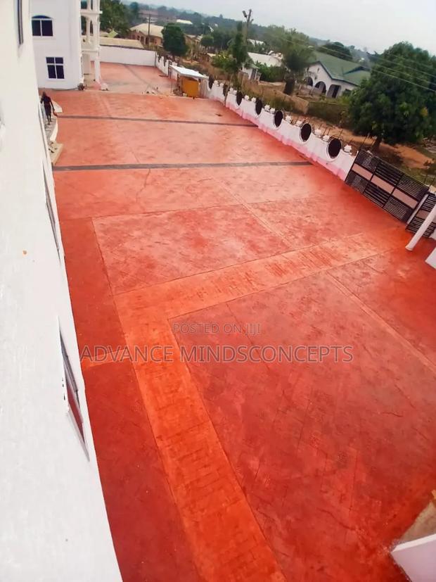 Professional Concrete Finisher's · Photo 7