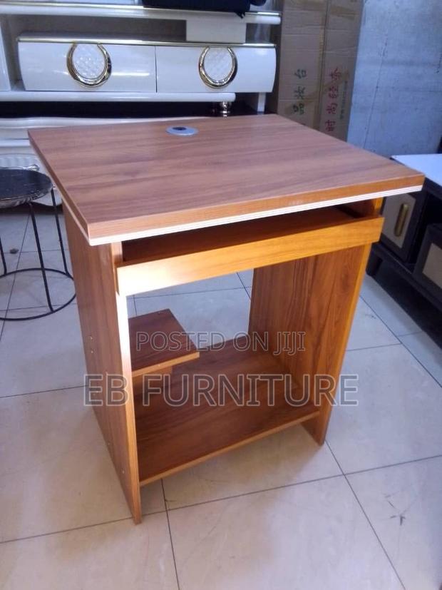 Small Office Desk · Photo 1