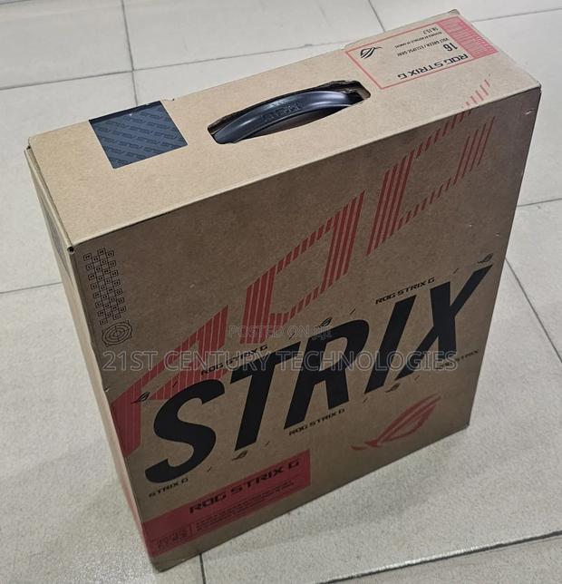 Laptop Asus ROG Strix G16 G614 16GB Intel Core i9 SSD 1T · Photo 1