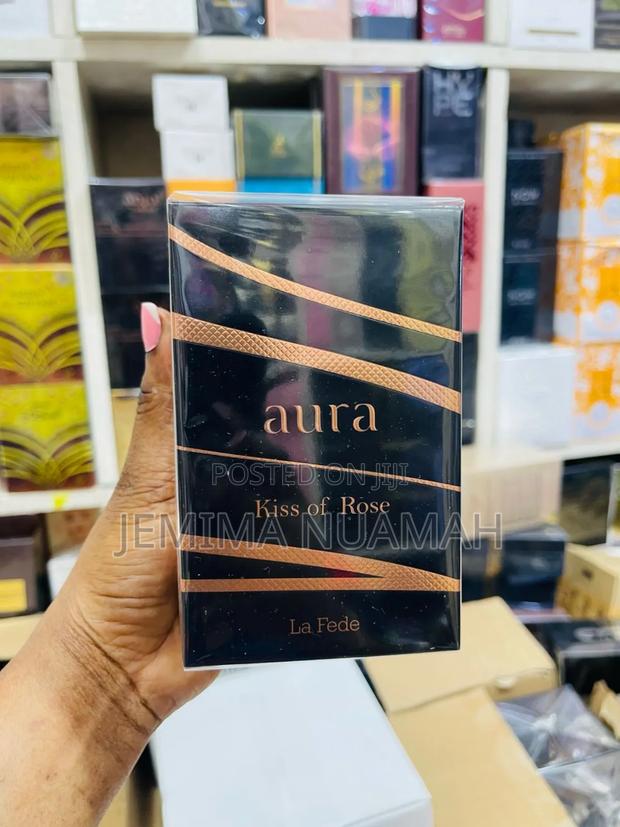 Aura Kiss of Rose and Aura Crisp Flowers · Photo 1