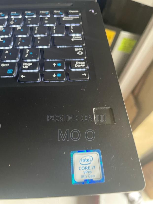 Laptop Dell Latitude 7390 8GB Intel Core i7 SSD 256GB · Photo 4