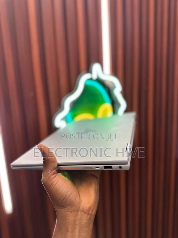 New Laptop HP 16GB Intel Core Ultra 5 SSD 512GB · Photo 6