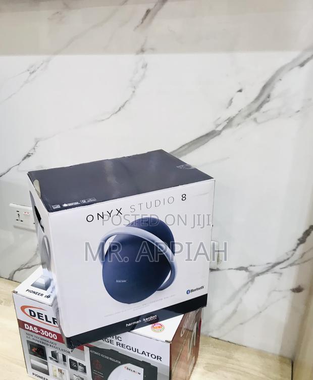 Beautiful Made Onyx 8 Portable Bluetooth Speaker · Photo 1