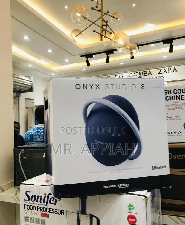 Well Built Onyx 8 Portable Bluetooth Speaker(Blue Black) · Photo 1