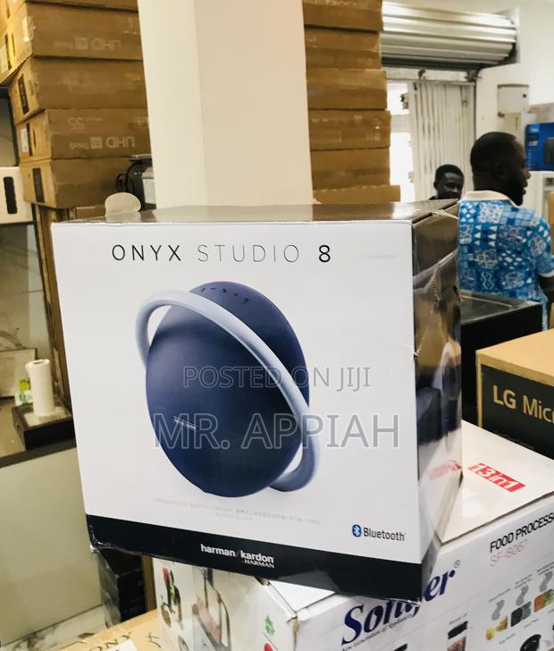 Check Out Classic Harman Kardon Onyx 8 Wireless Speaker. · Photo 1