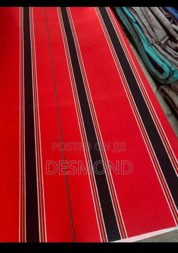 Red Colour · Photo 3