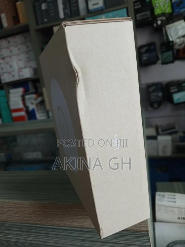 Ubiquiti Unifi6 Plus Dual Band Wifi 6 Access Point U6+ · Photo 2