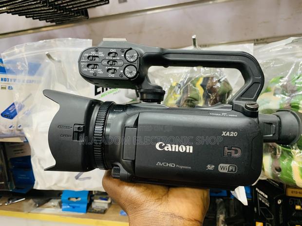 Canon Xa20 Wi-Fi Professional Video Camera · Photo 1