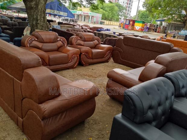 7 Seats Couch Or Sofa Furniture For Room · Photo 2