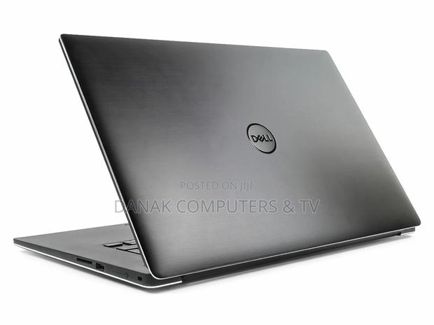 Laptop Dell Precision 5530 16GB Intel Xeon SSD 512GB · Photo 3