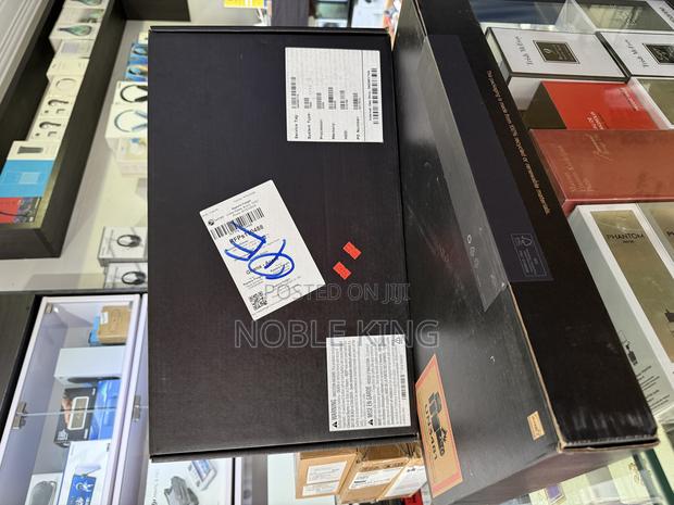 New Laptop Dell Precision 7680 64GB Intel Core I9 SSD 512GB · Photo 1