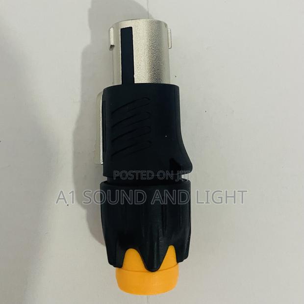 Yc045 Metal Speakon · Photo 2