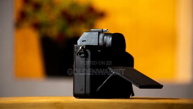 Sony Alpha A7ii Body, Silicon Case and 2 Battery · Photo 3