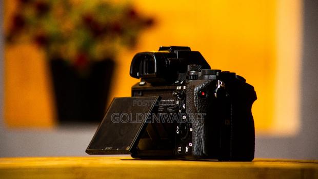 Sony Alpha A7ii Body, Silicon Case and 2 Battery · Photo 4