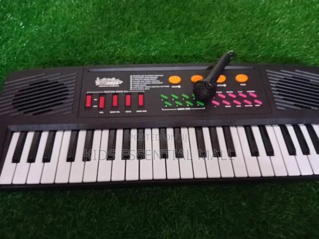 44 Keys Electronic Keyboard · Photo 1