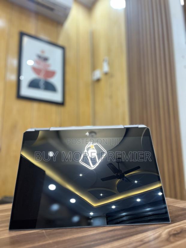 Laptop HP ZBook Studio G5 32GB Intel Xeon SSD 512GB · Photo 1