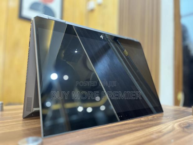 Laptop HP ZBook Studio G5 32GB Intel Xeon SSD 512GB · Photo 3