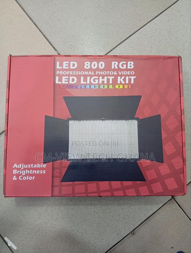Led 800 RGB Professional Photo Video Kit · Photo 1