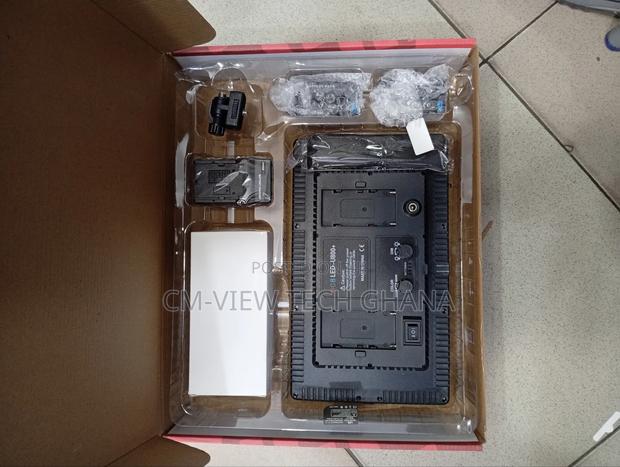 Led 800 RGB Professional Photo Video Kit · Photo 2