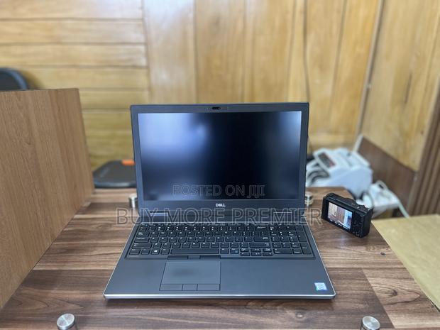 Laptop Dell Precision 7540 16GB Intel Core I7 SSD 512GB · Photo 5