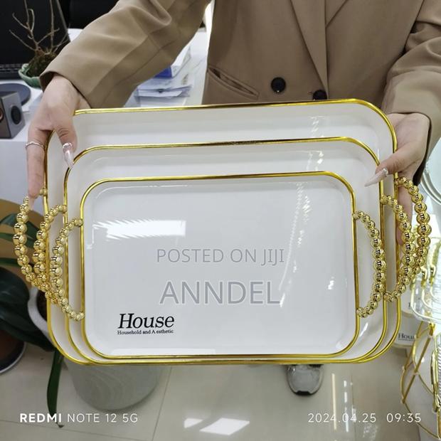 3 in 1 Serving Trays · Photo 1