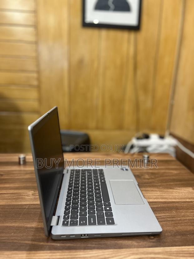 Laptop Dell Latitude 5330 16GB Intel Core I5 SSD 256GB · Photo 2