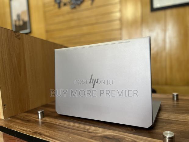 Laptop HP ZBook Studio G5 32GB Intel Xeon SSD 512GB · Photo 3