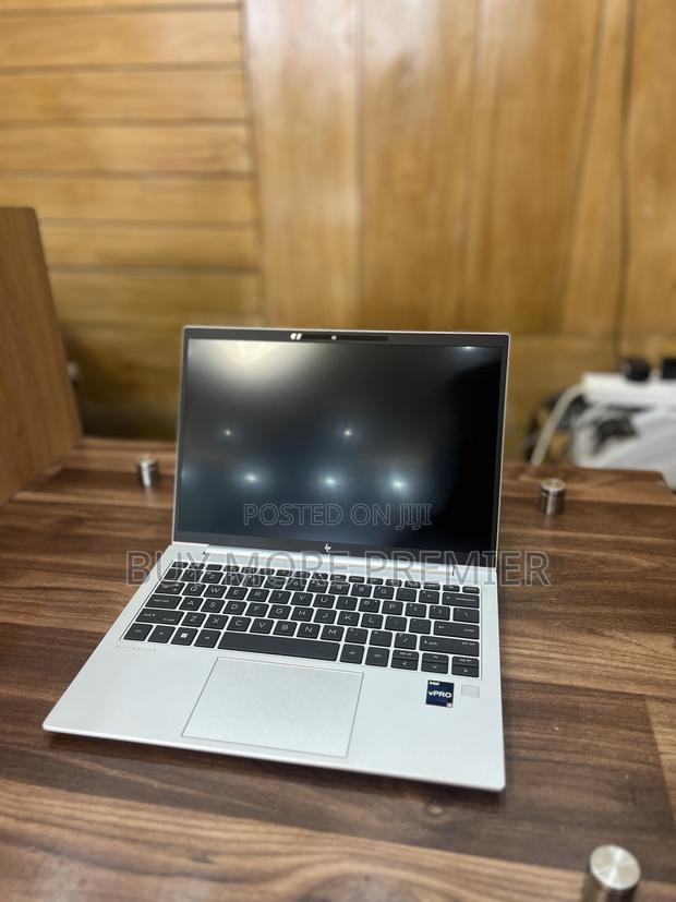 Laptop HP EliteBook 830 G9 16GB Intel Core I5 SSD 512GB · Photo 4