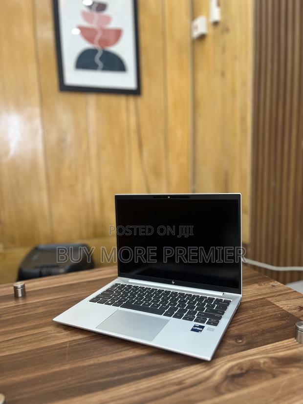 Laptop HP EliteBook 830 G9 16GB Intel Core I5 SSD 512GB · Photo 5