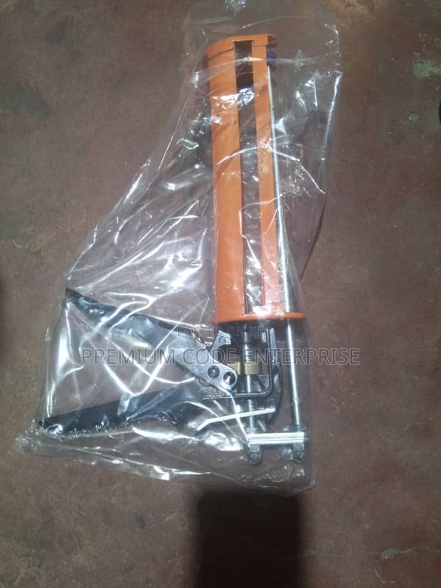 Best Adhesive Gun For Epoxy Resin · Photo 2