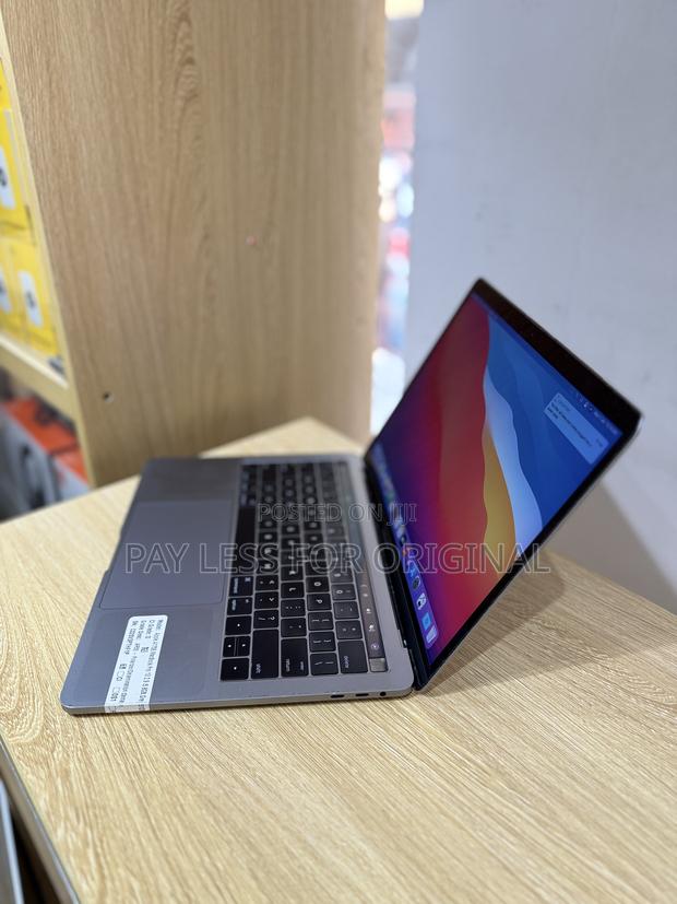 Laptop Apple MacBook Pro 2016 8GB Intel Core i5 SSD 512GB · Photo 3