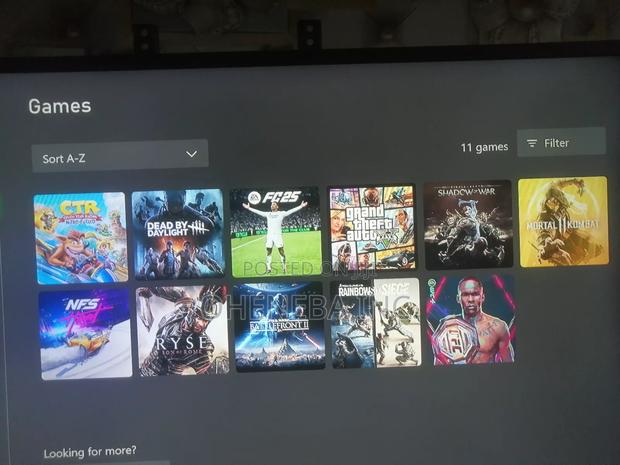 Xbox One X With 11 Games Installed · Photo 7