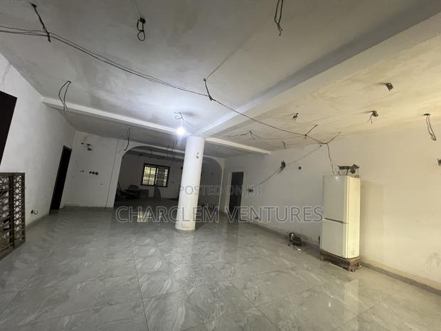 11bdrm House in Charclem Ventures Adjiriganor for sale · Photo 5